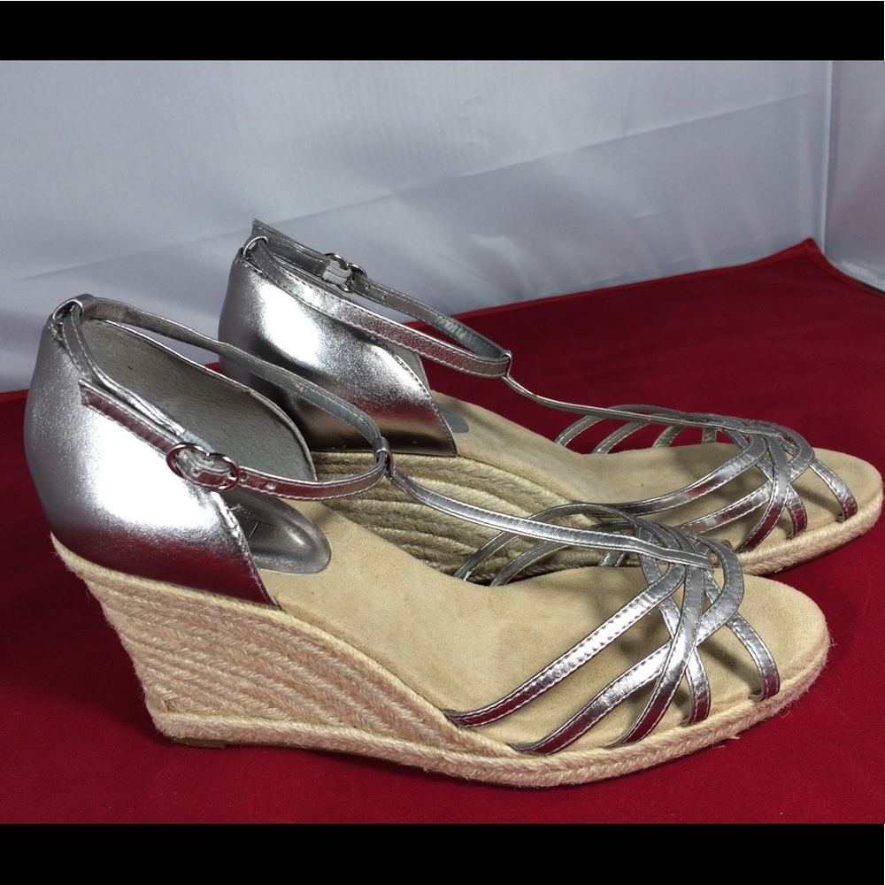 Ann Taylor LOFT Espadrilles Sz 7.5 NWOB